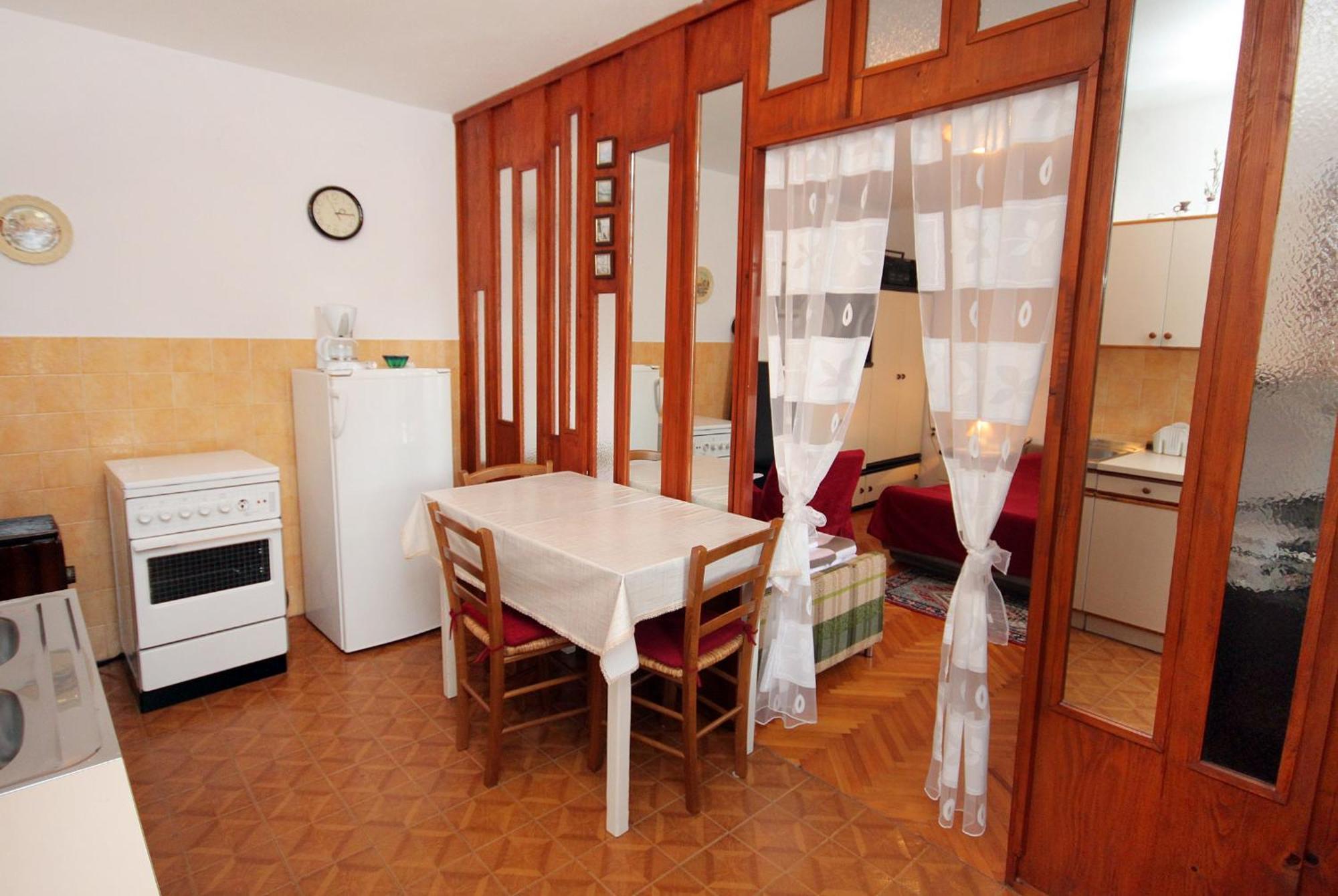 Apartments With A Parking Space Novi Vinodolski - 2423 Rum bild